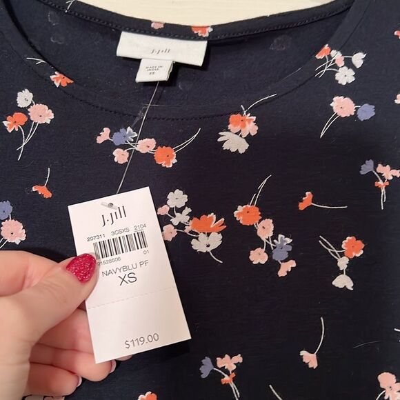 NWT J.Jill Navy Floral Spring Dress with pockets - Picture 3 of 7